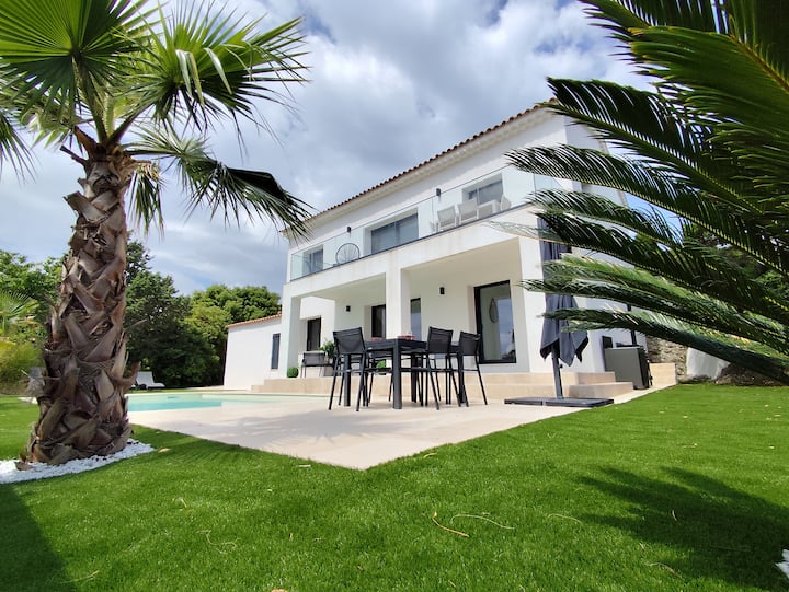 Magnifique Villa  Aux Issambres, Vue Mer,  Piscine - Les Issambres