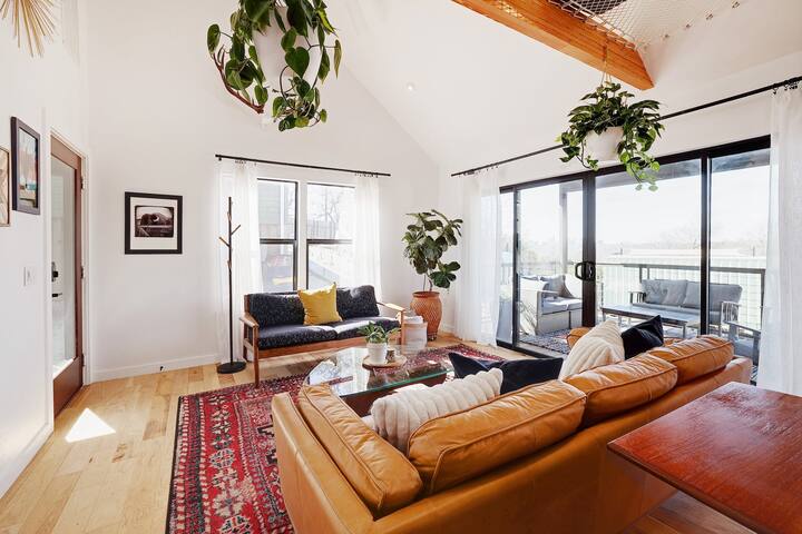 Hilltop Homestead with a view gallery image 3