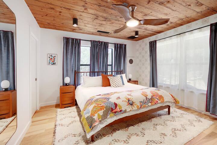 Hilltop Homestead with a view gallery image 5