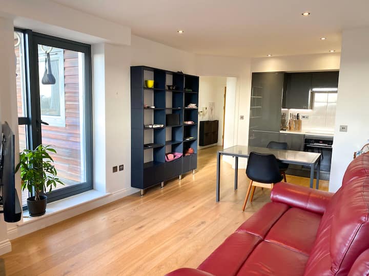Modern 1br Flat Near Centre - London
