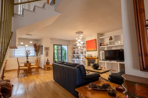 Successful Airbnb property: Luxury House, Nature, Beach. Guadalmar, Malaga in Arraijanal