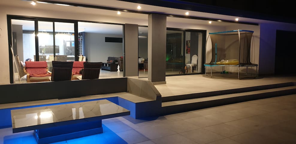 Villa 86 gallery image 3