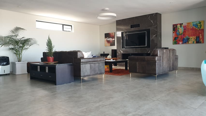 Villa 86 gallery image 5