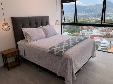 9-4 Amazing view confort condo with pool access!