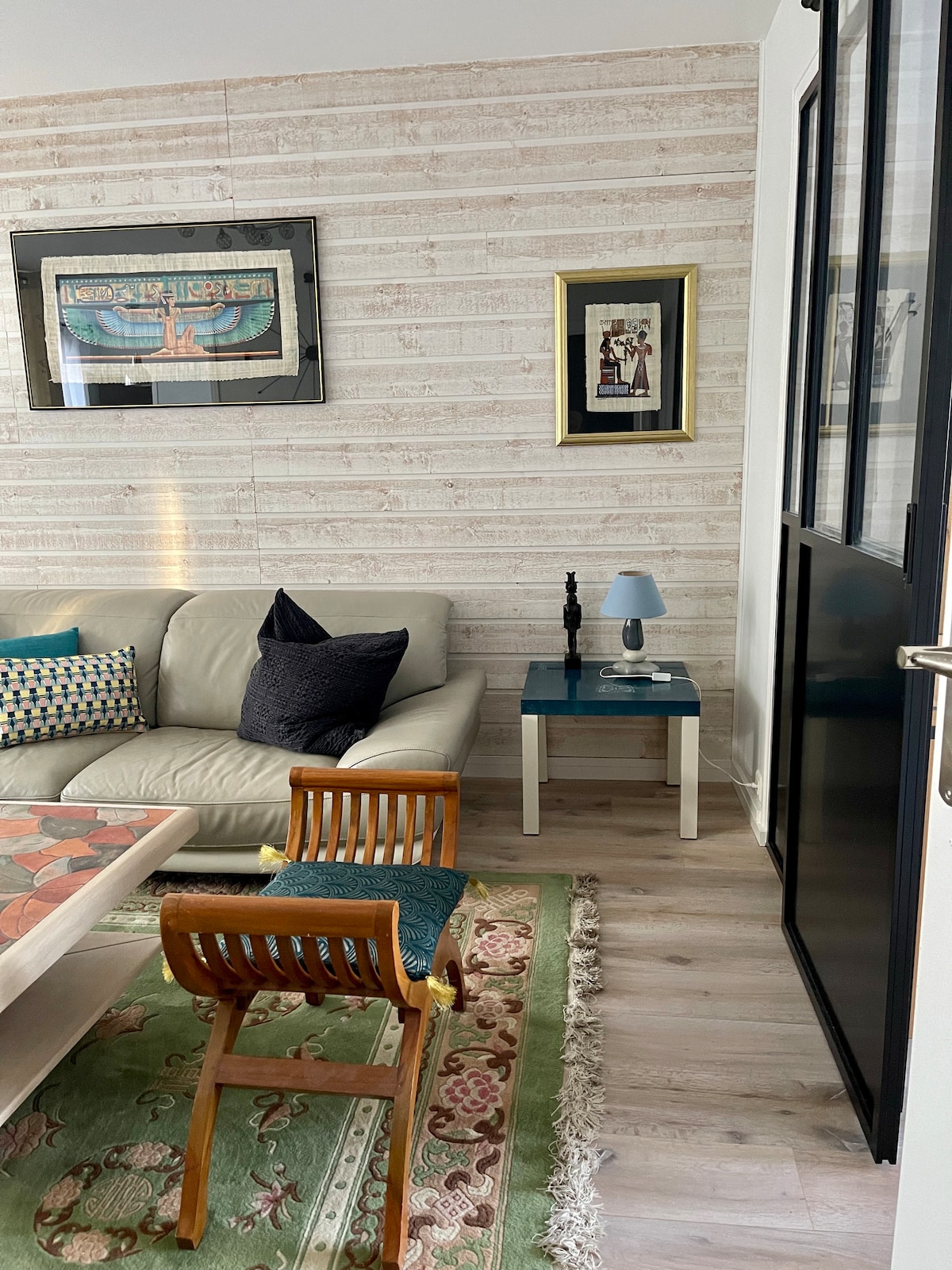 Top performing Airbnb: Apartment in the center of Le Havre in Le Havre