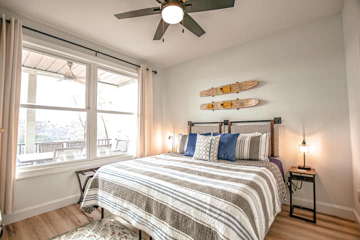 חדר שינה ראשי | מיטת קינג