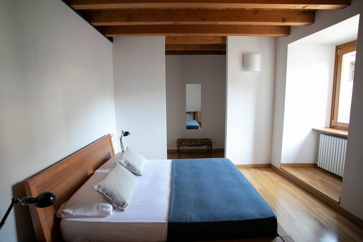 IseoLakeRental – Casa del Pescatore 2° piano gallery image 4