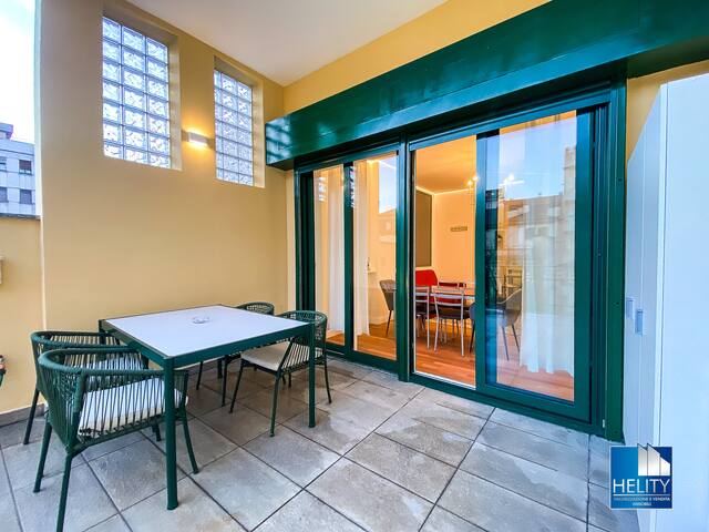 [Bocconi]Chic Penthouse* * * * * gallery image 5