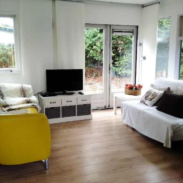 Bungalow Op Rustig Deel Van Vakantiepark - Harderwijk