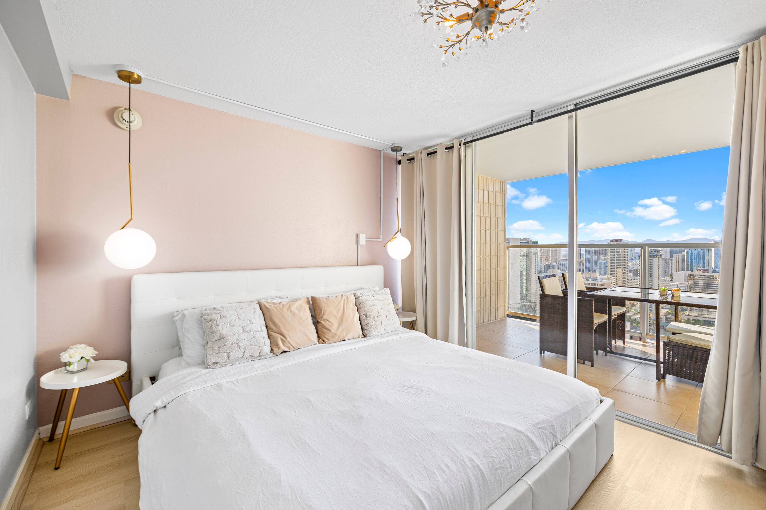 Condo in Honolulu · ★4.87 · 1 bedroom · 4 beds · 1 bath - Image 1