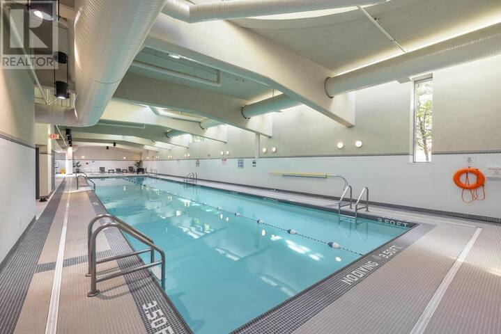 Spacious 3 Bedroom Condo with 5 Star Amenities gallery image 4