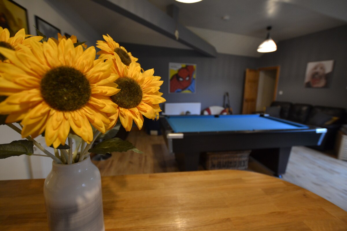 Top performing Airbnb: Spacious Annexe in Riverside Village in Charnwood