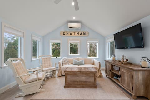 Popular Airbnb listing: Close to Beach, Dog Friendly, Chatham Cottage in West Chatham