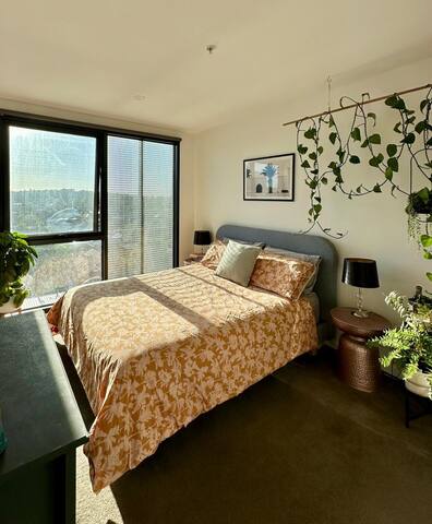 2 Bedroom + rooftop pool 2km from MCG gallery image 2