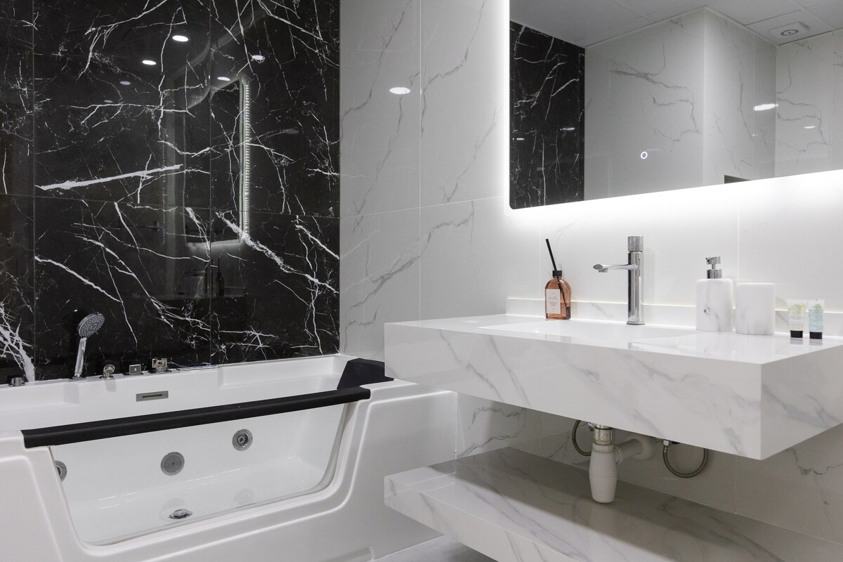 Stylish 3bdr apartment in Rimal 2 JBR - Flats for Rent in Dubai