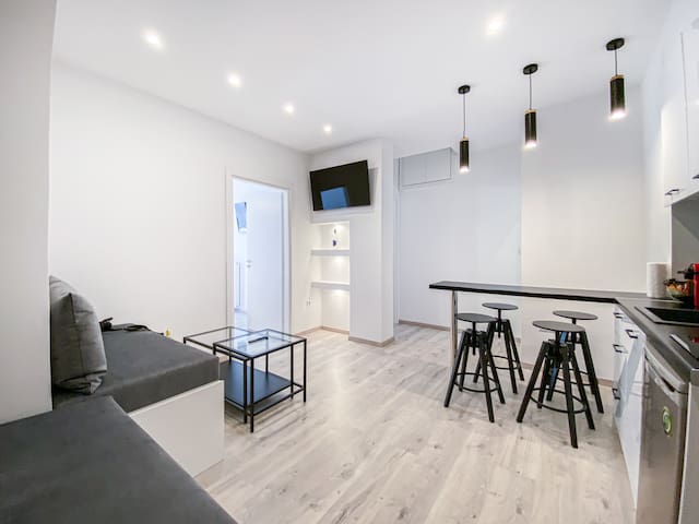 Syntagma square, 60sqm Platinum suite