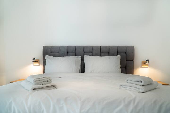 Syntagma square, 55sqm Golden Suite gallery image 3