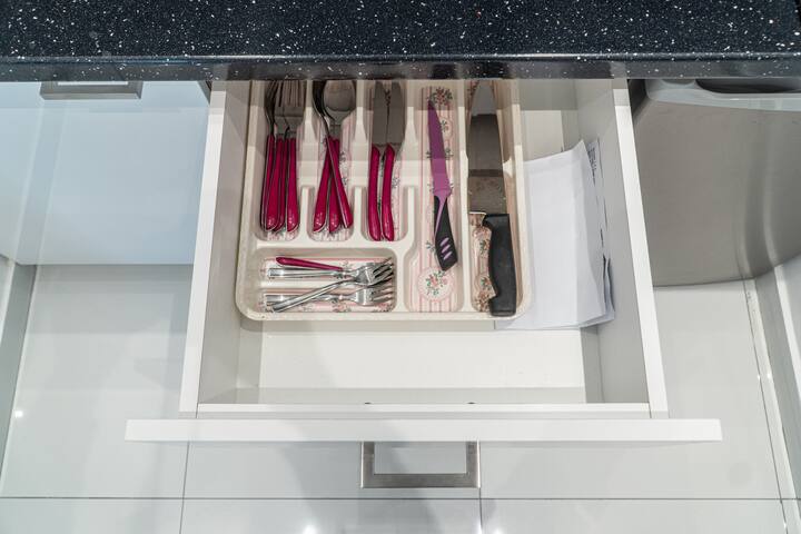 Syntagma square, 55sqm Golden Suite gallery image 4