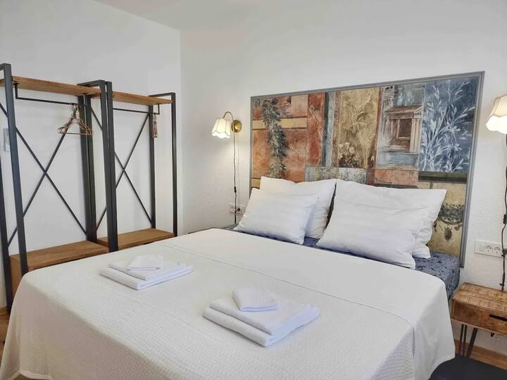 საძინებელი 1