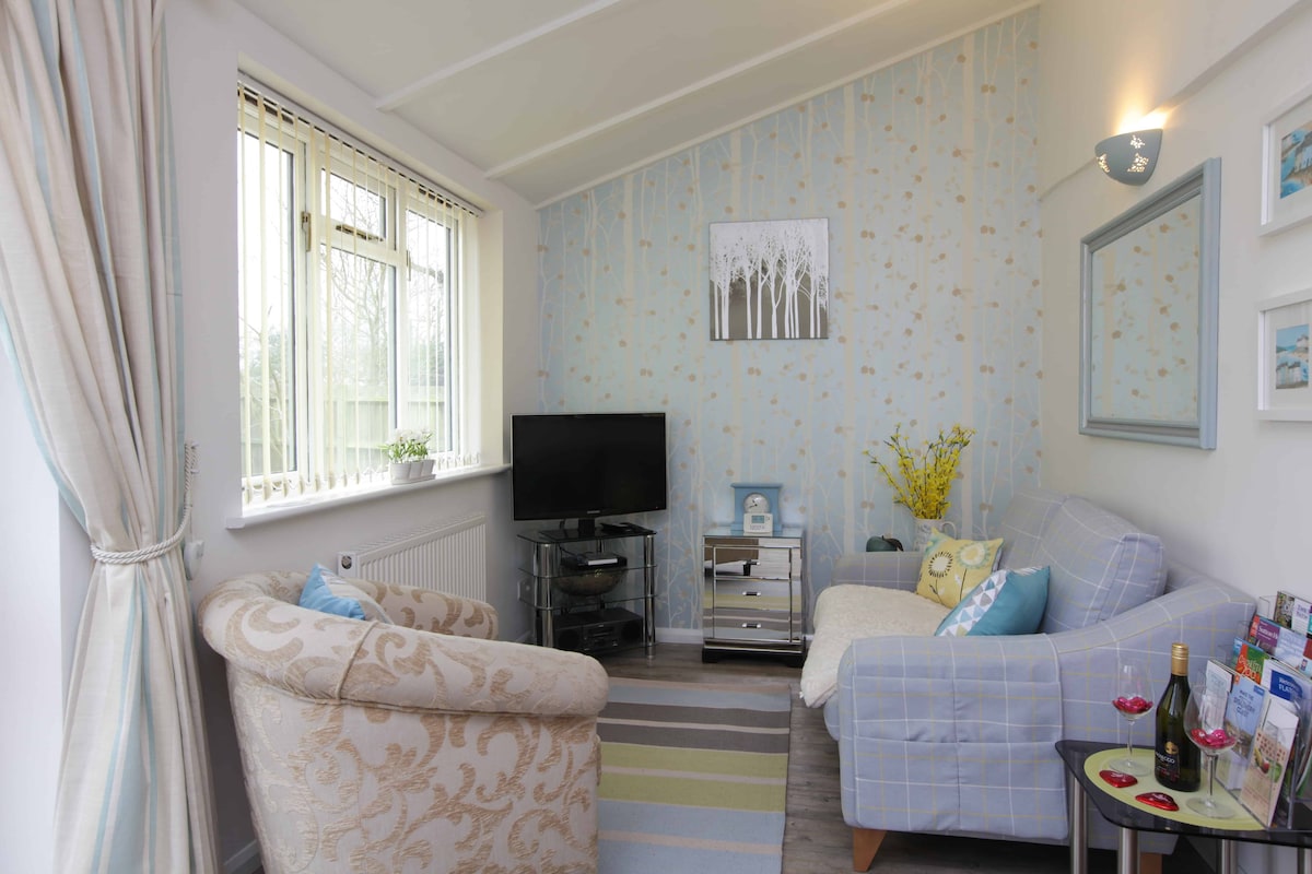 Popular Airbnb listing: The Orchard Cottage in Colchester