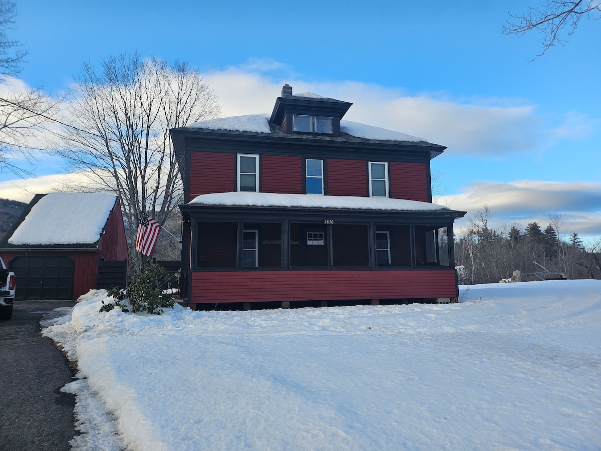Farmhouse Bliss, Maine Houses for Rent in Rumford, Maine, United