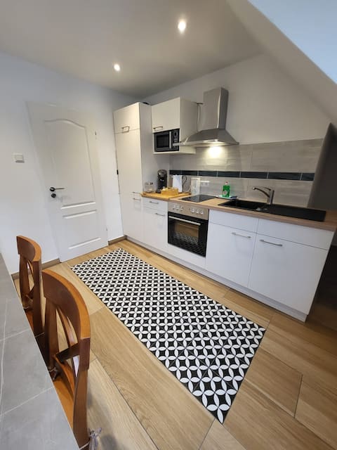 Leistungsstarkes Airbnb: 4 separate beds, 2 rooms in Frohnhausen