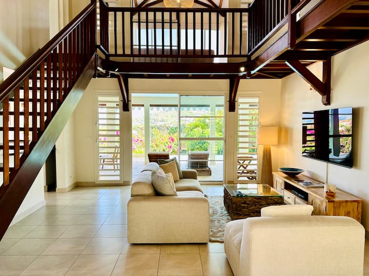 Luxueuse Villa Avec Piscine Chauffée, Plage à 600m - Martinique