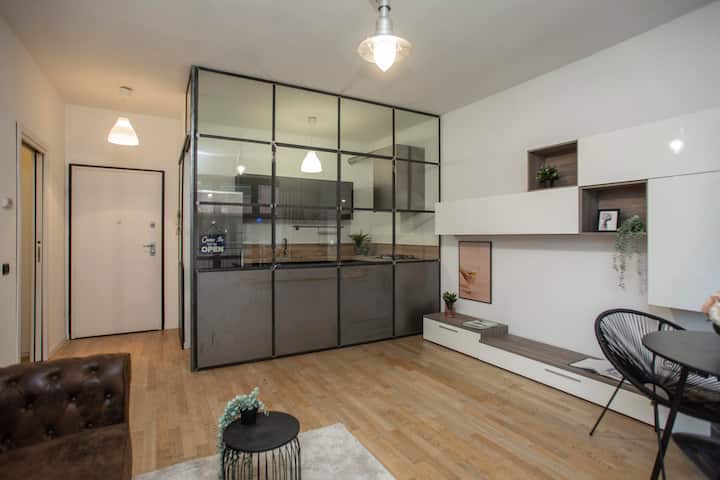Chic Apartment Close To Central Station In Milan - 밀라노