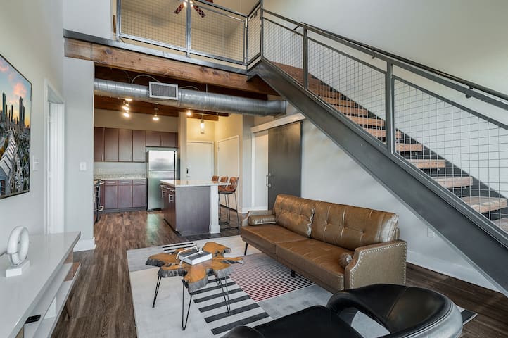 6 bdr double unit Dtown ft worth