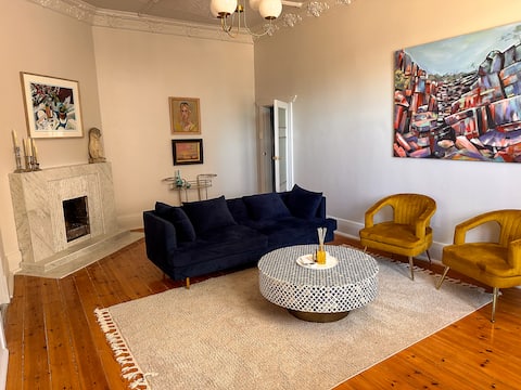 Successful Airbnb property: Nightfall - Vintage loft near Glenelg beach & town in Glenelg