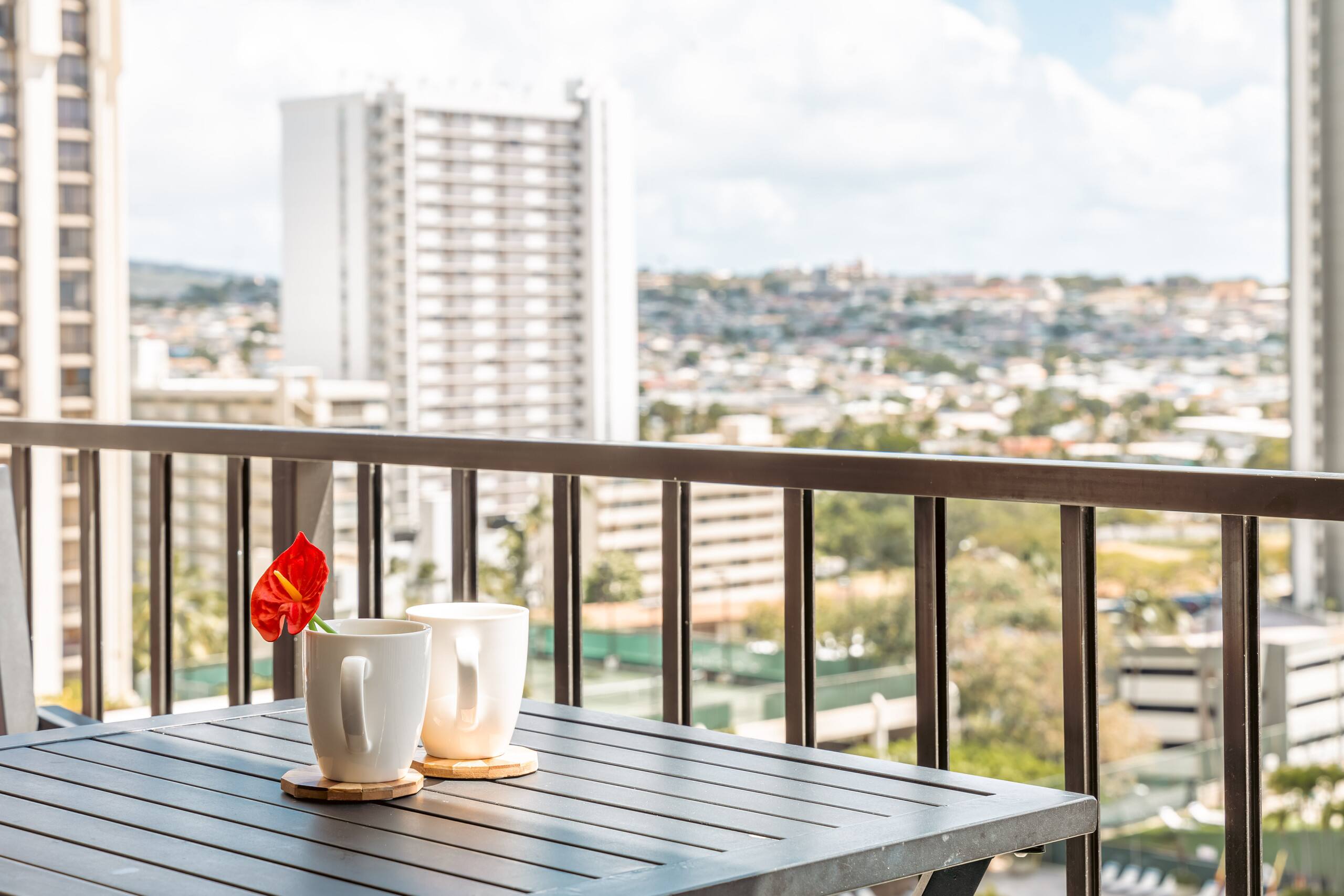 Condo in Honolulu · ★4.9 · 1 bedroom · 3 beds · 1 private bath - Image 44