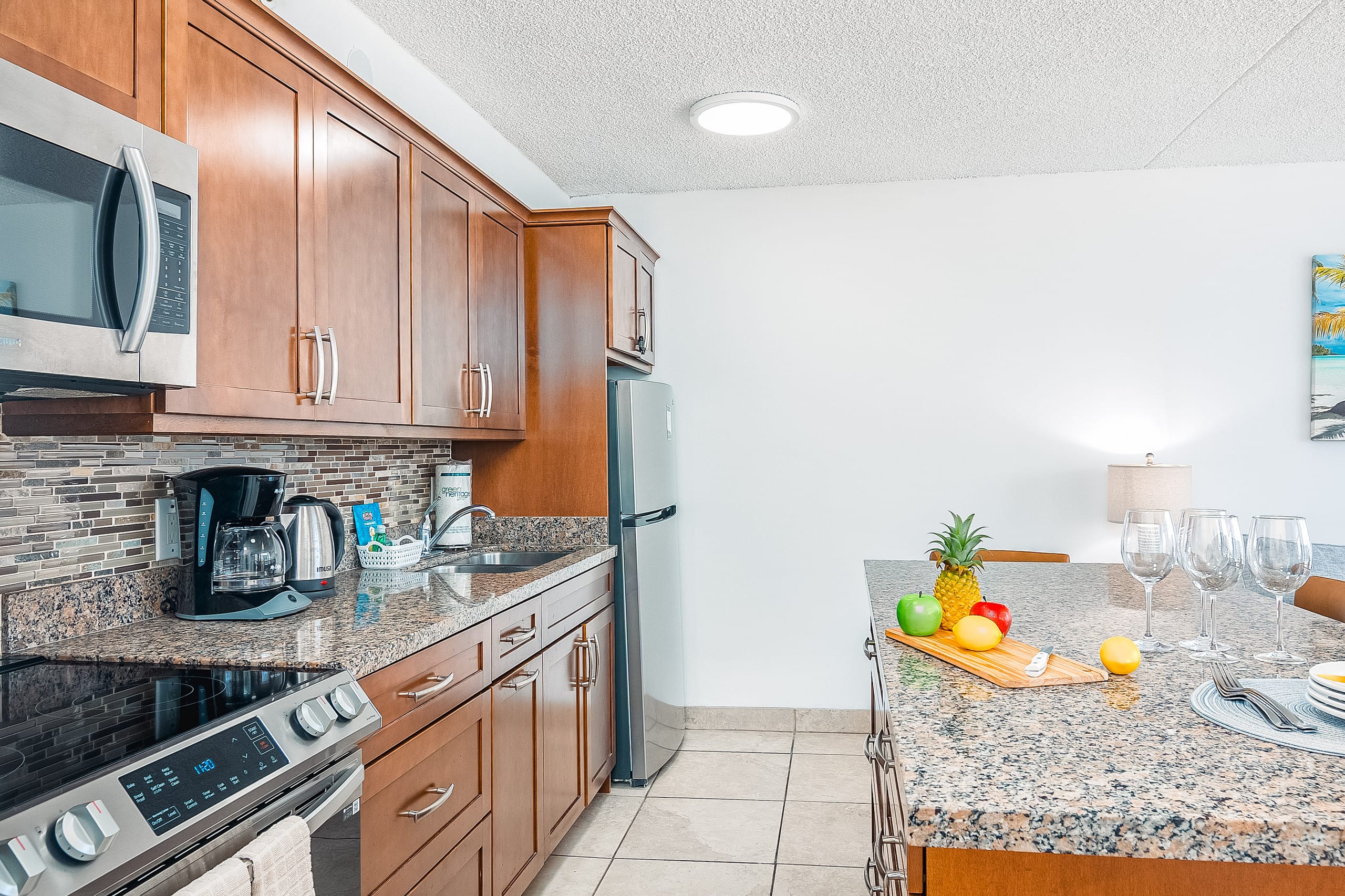 Condo in Honolulu · ★4.9 · 1 bedroom · 3 beds · 1 private bath - Image 15
