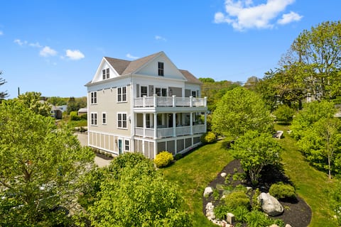 Seanic Views in Mystic