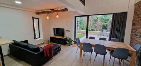 House 1 - Entrellusa (3 Hab,3 bathrooms,1 toilet · 8 pax)