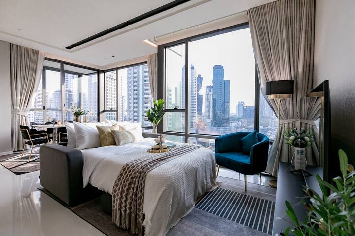 Luxury condo with infinity pool and private onsen gallery image 5