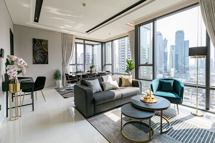 Luxury condo with infinity pool and private onsen gallery image 2