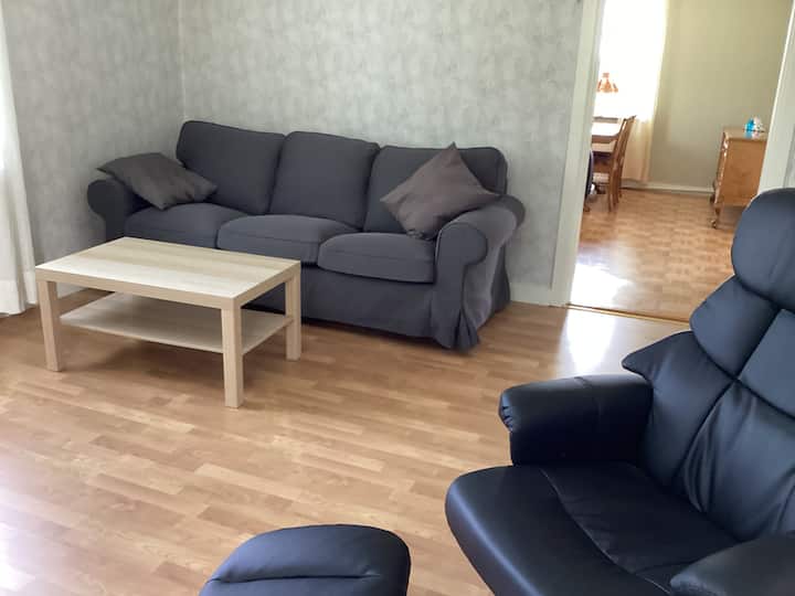 Hus I Lugnt Läge På Landet - Arboga
