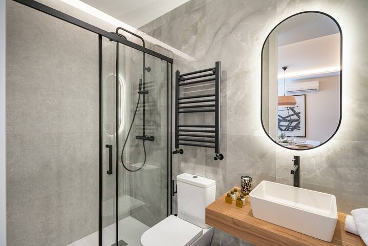 Salamanca VII 2BR 2BH gallery image 5