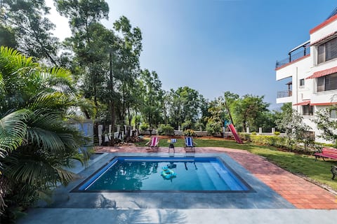 CosmicStays Venus Villa - Lake View & Private Pool