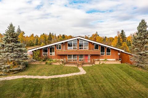 Lakeview chalet by Gooseberry Falls with sauna