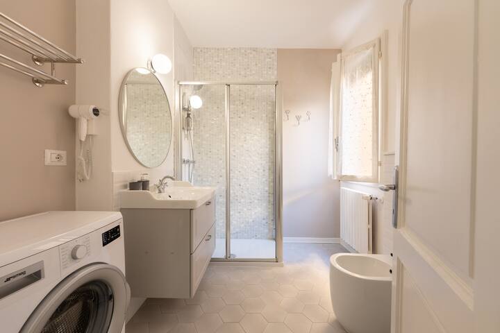 Keys of Italy -La casa di Niccolò- 2Bdr by S.Croce gallery image 5