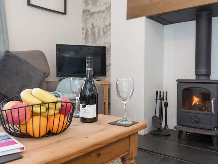 Under Moor Cottage - Blaenau Ffestiniog