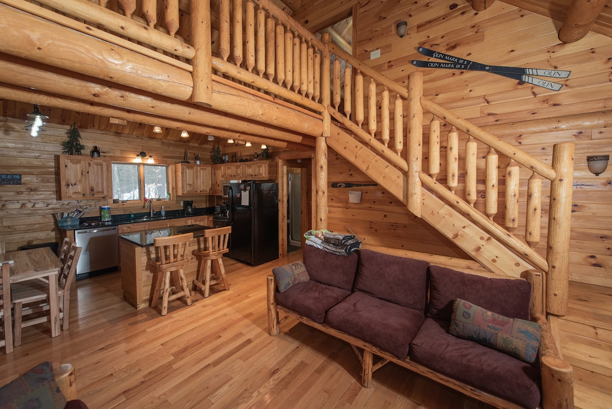 Top performing Airbnb: Relaxing Adirondack Cabin - Near Whiteface! in Au Sable Forks