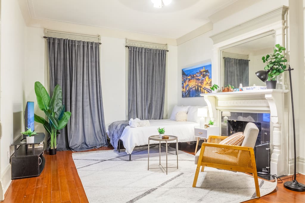 Airbnb Modern Studio in Allentown