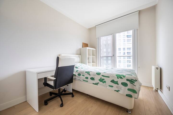 Modern Residence near Mall of Istanbul&BHT Clinic gallery image 4