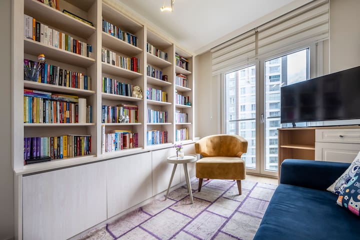 Modern Residence near Mall of Istanbul&BHT Clinic gallery image 3