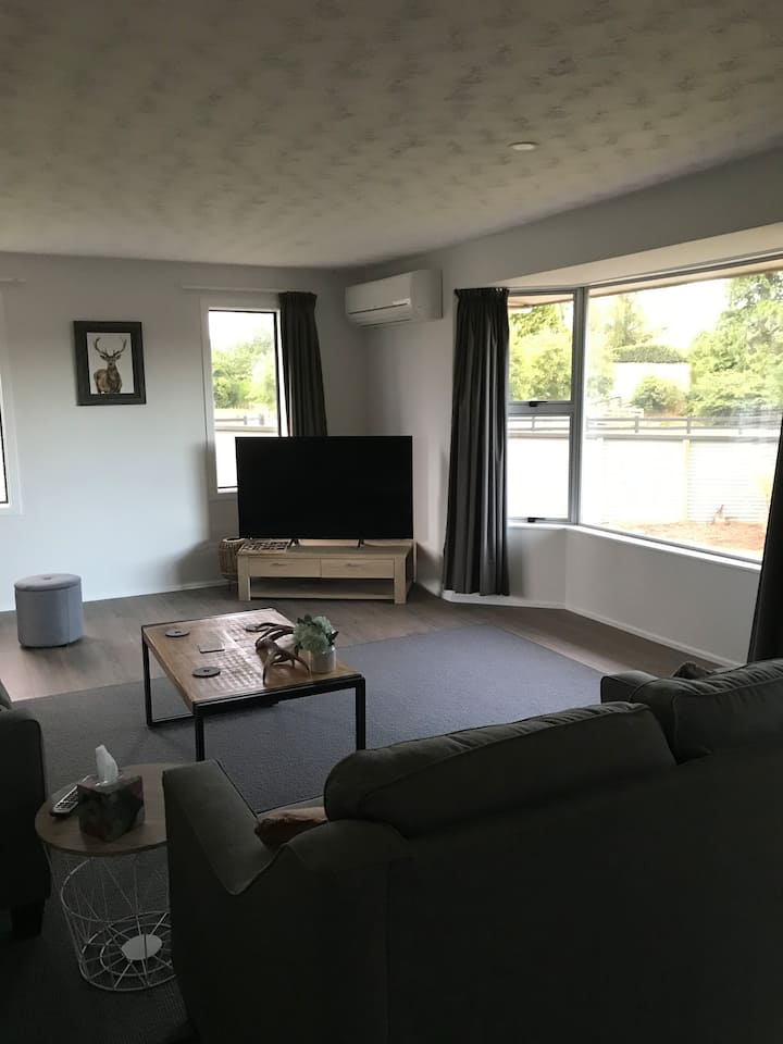 Room In North Gore - Gore