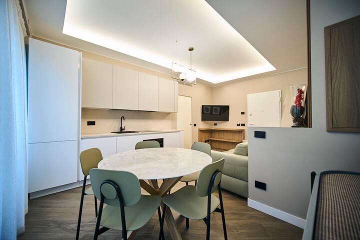 Monet Golden House gallery image 2