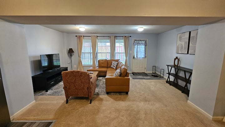 Sebule. Tazama televisheni, pumzika katika eneo hili