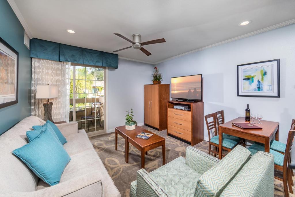 Dhomë ndenjeje e bollshme!